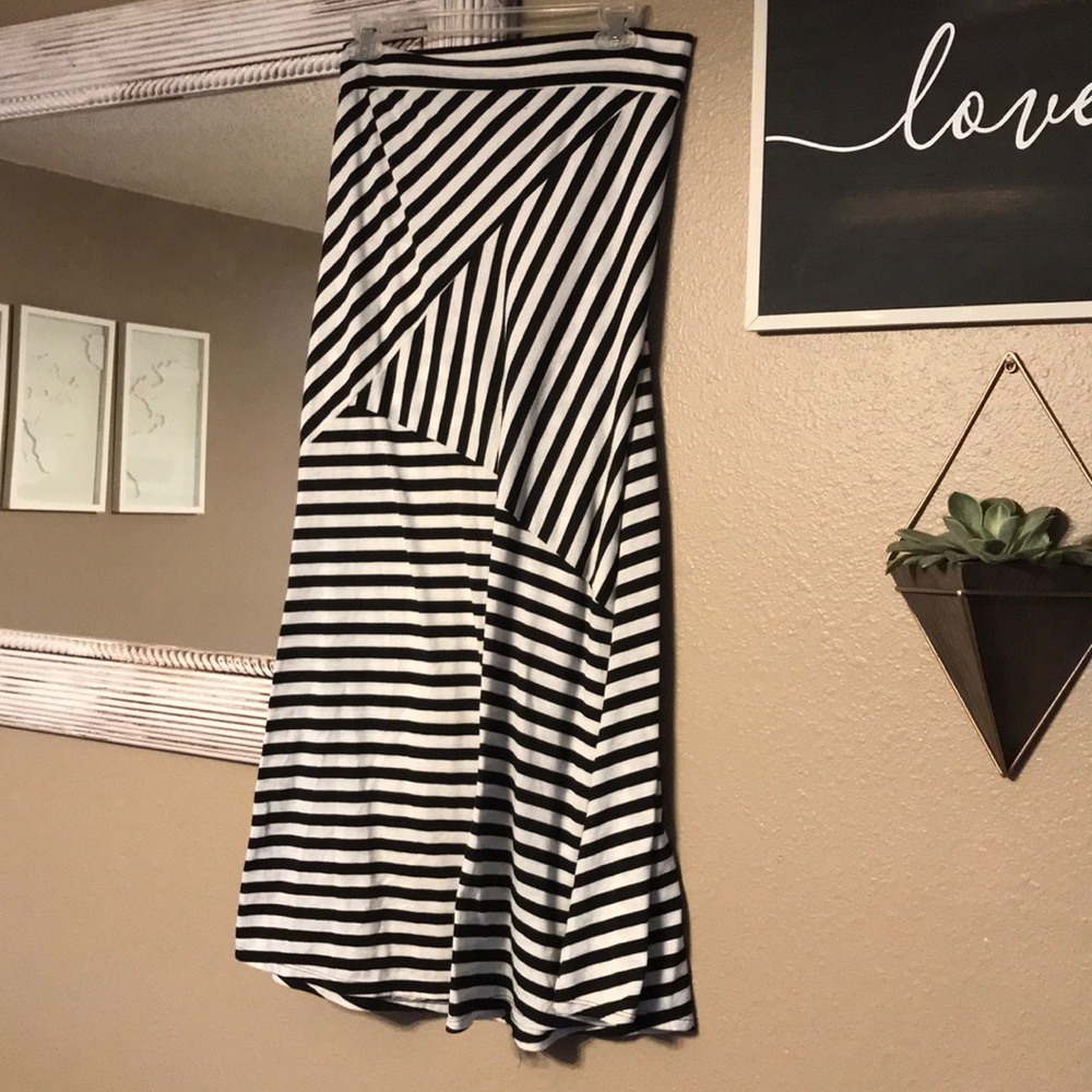 Black and white striped maxi skirt